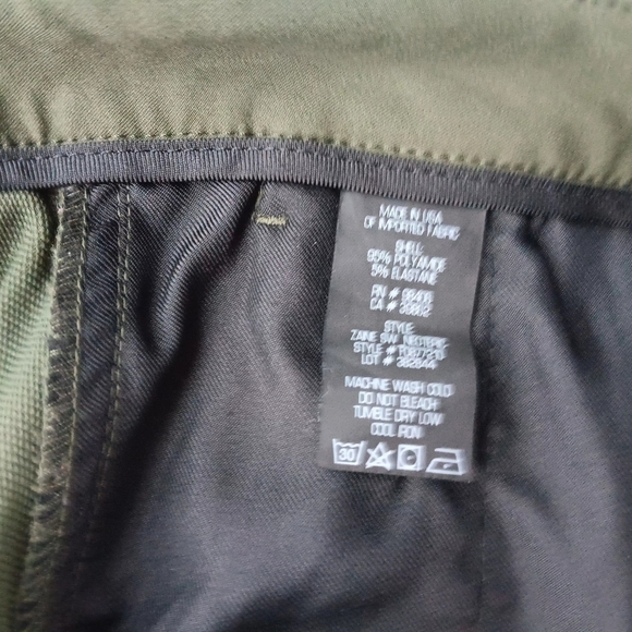 Theory Ladies Zain straight leg pants. Size 10 - Picture 6 of 7